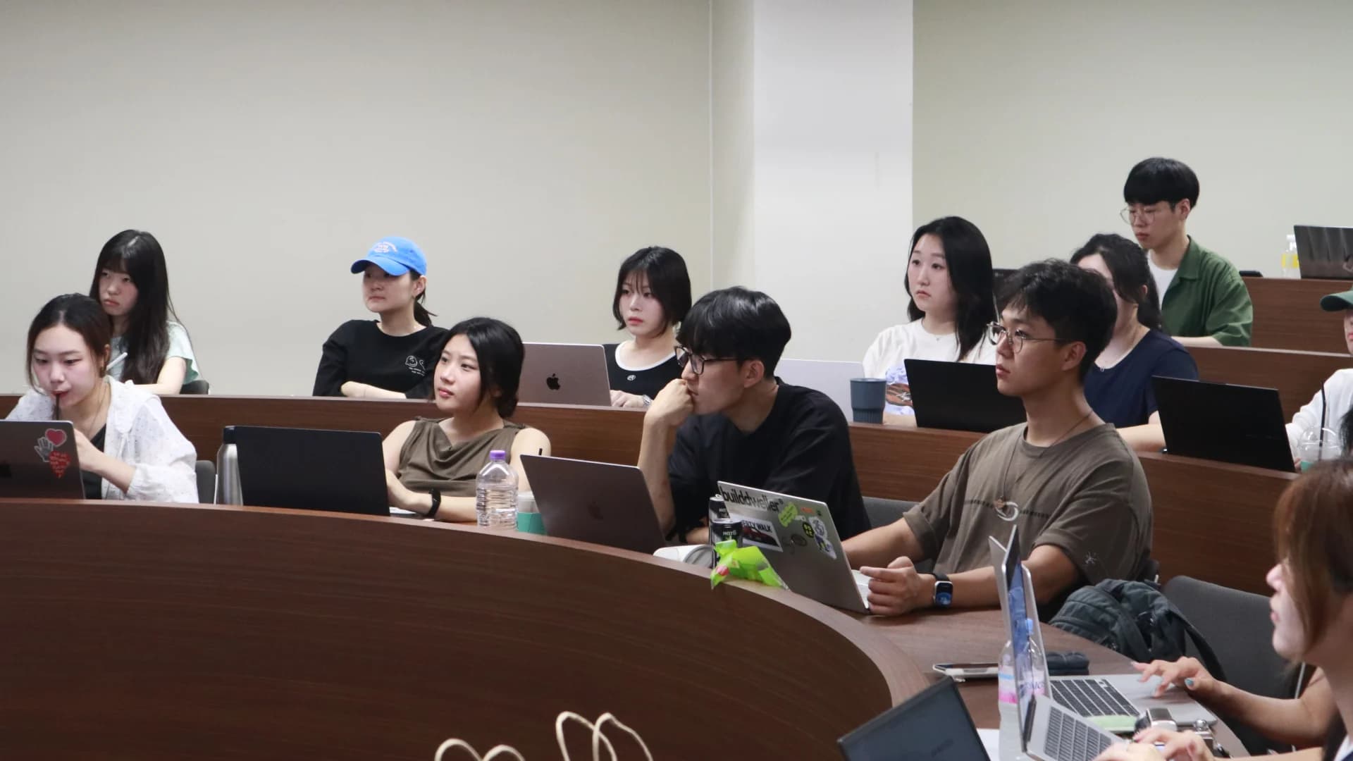 cre8tive talks 02: 손건후·오재원 님 활동 사진 2