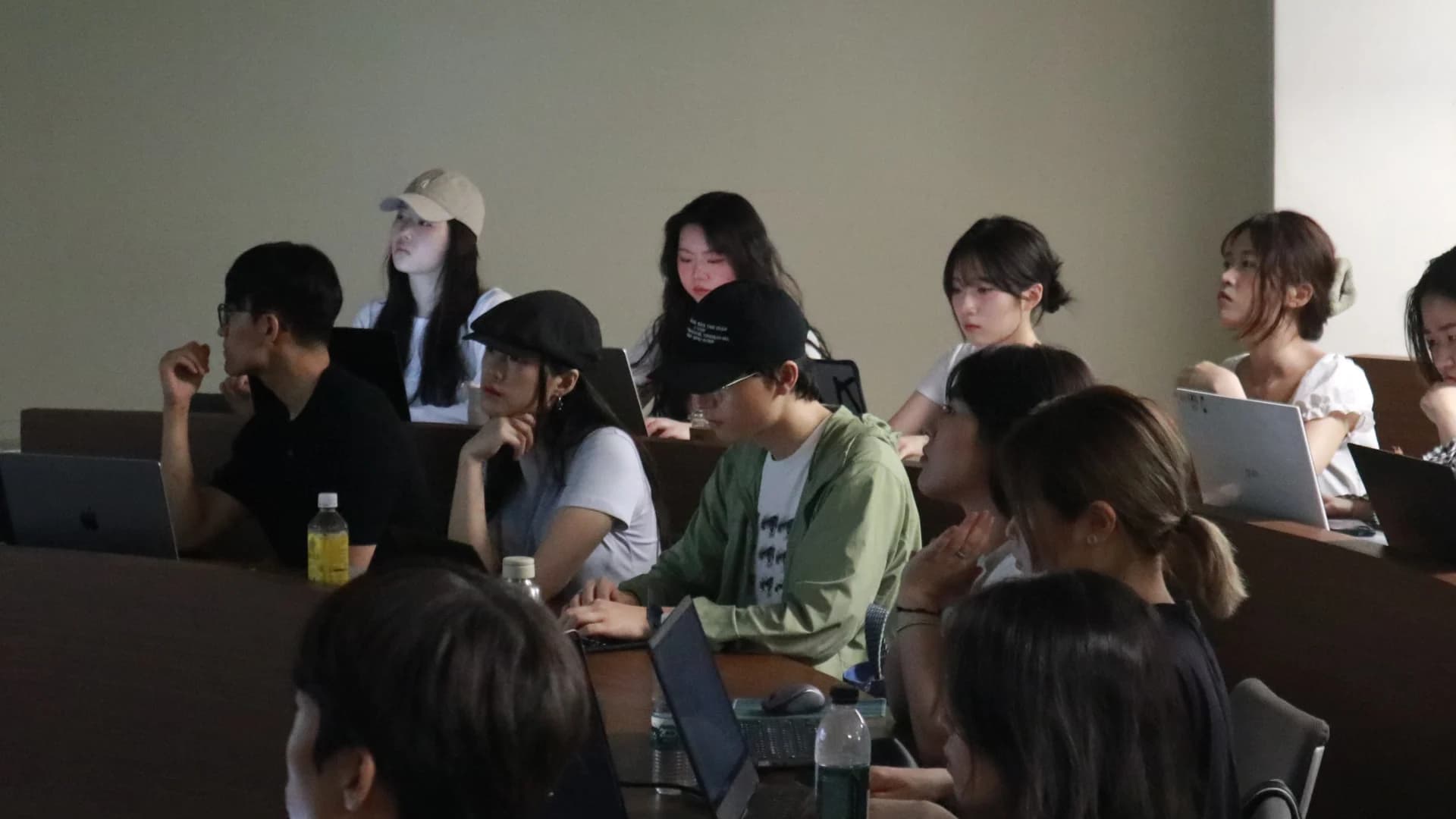 cre8tive talks 01: 김진성 님 활동 사진 2