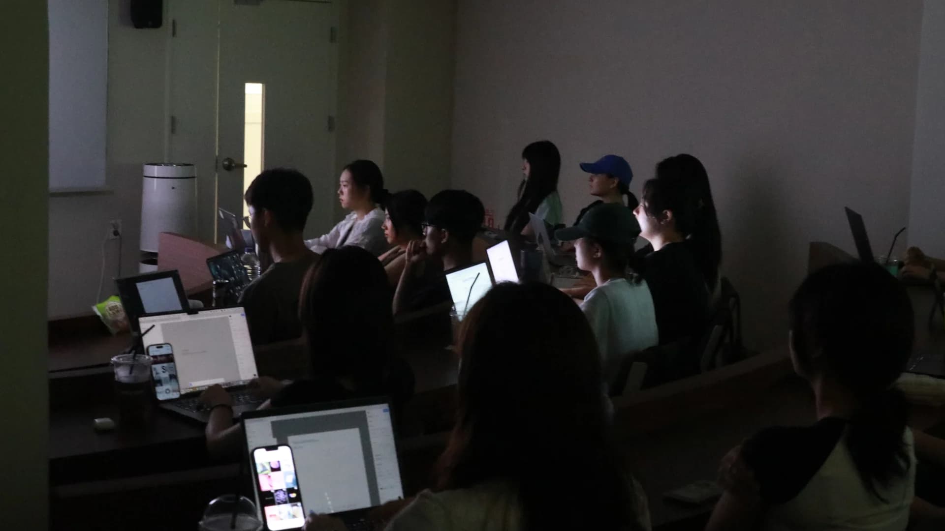 cre8tive talks 02: 손건후·오재원 님 활동 사진 6