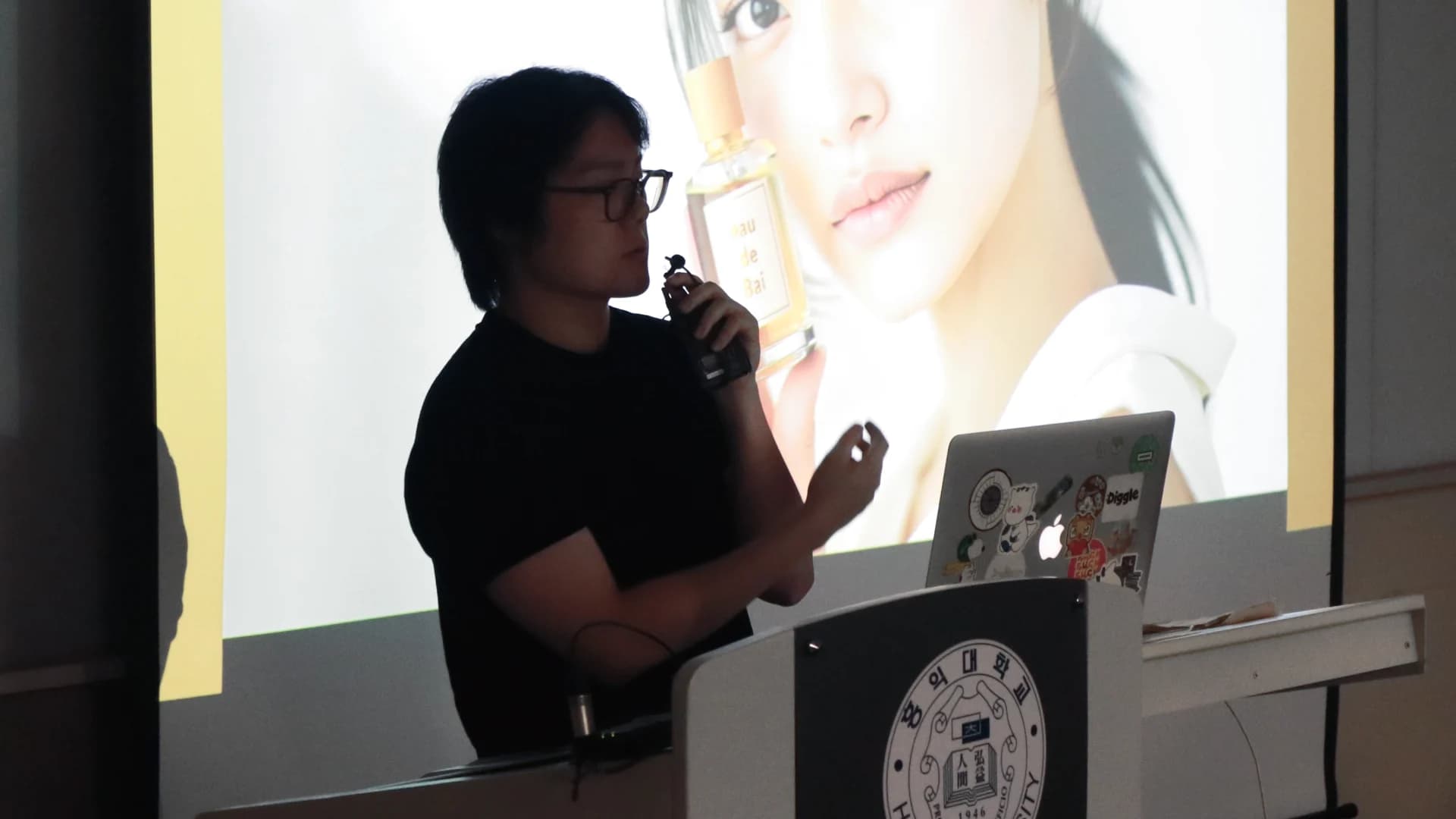 cre8tive talks 01: 김진성 님 대표 이미지