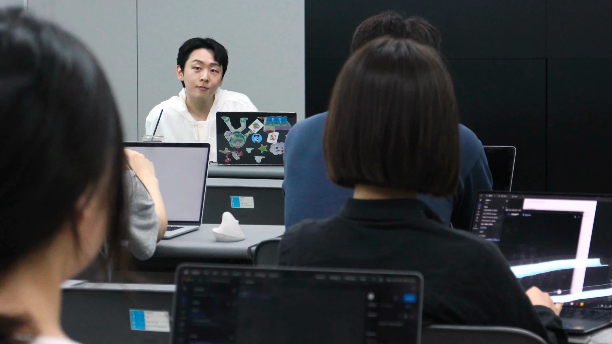 cre8tive talks 07: 이형주 님 활동 사진 1
